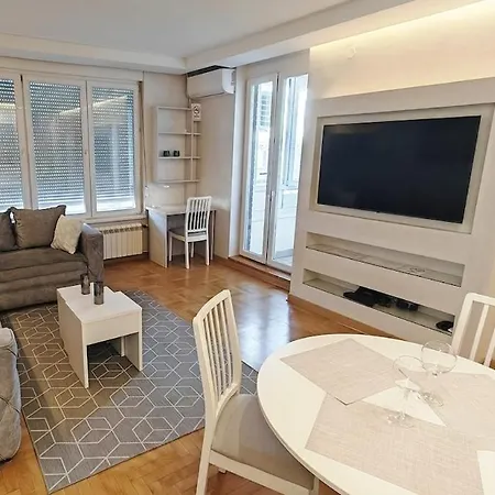 Arena Lux *